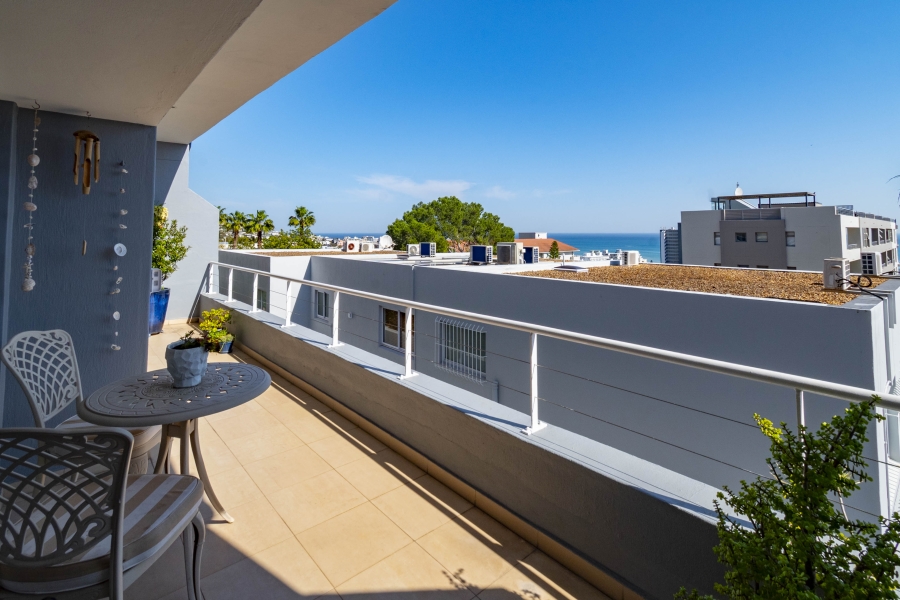 3 Bedroom Property for Sale in Sea Point Western Cape